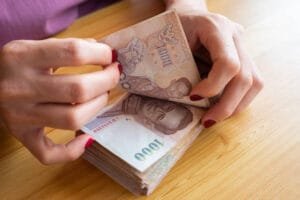 1 USD เป็น THB – อัตราแลกเปลี่ยนสดวันนี้, 100 USD to Baht, 1000 USD vs THB, 20 USD vs THB, 150 USD vs THB, 10 USD, 3 USD, 300 USD